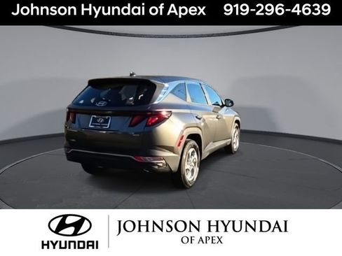 Certified 2022 Hyundai Tucson SE image 8