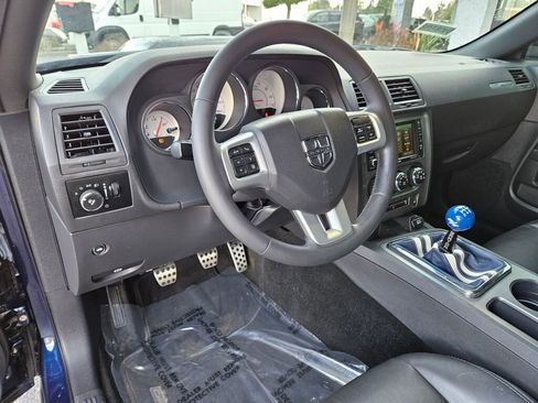 Used 2013 Dodge Challenger R/T image 17