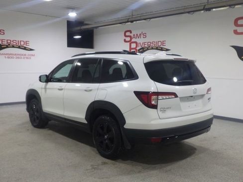 Used 2022 Honda Pilot TrailSport image 2