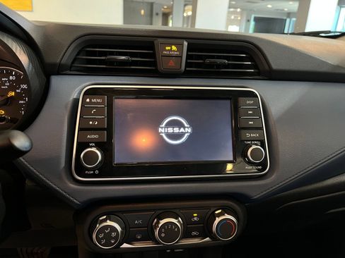 Used 2025 Nissan Versa SV w/ Trunk Package image 20