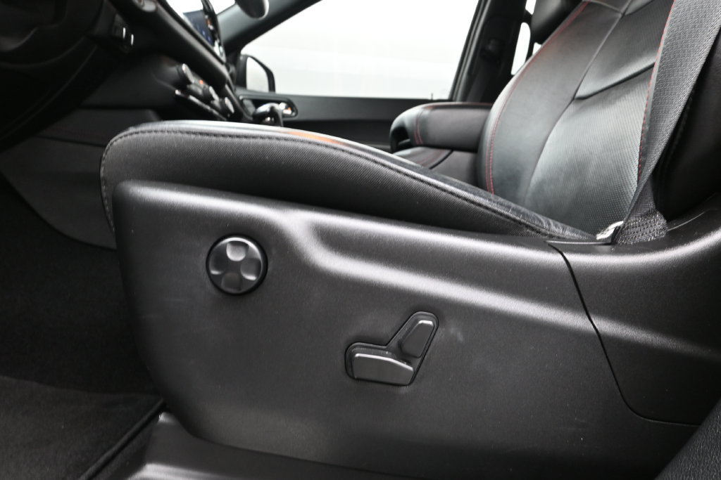 Used 2023 Dodge Durango R/T RWD image 16