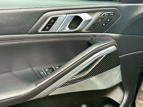 Used 2020 BMW X6 M50i image 18