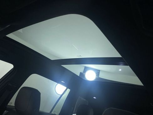 New 2025 Cadillac XT6 Premium Luxury AWD/4WD image 11