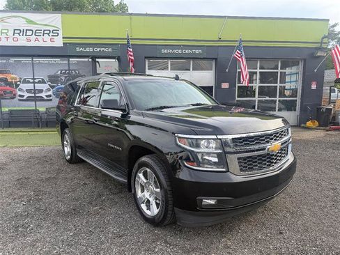 Used 2016 Chevrolet Suburban LT AWD/4WD image 3