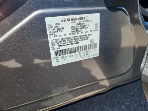 Used 2022 Ford Edge SEL w/ Sport Appearance Package AWD/4WD image 25