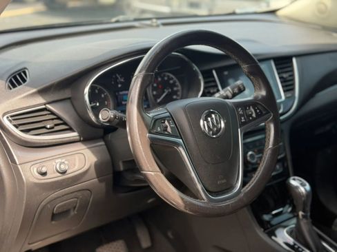 Used 2020 Buick Encore Preferred FWD image 10