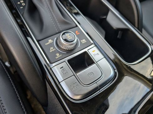 Certified 2024 Kia Telluride S w/ S Sunroof Package image 31