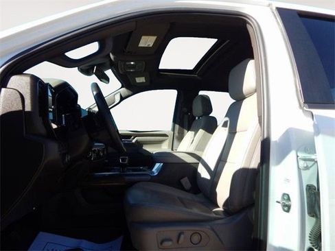 Used 2024 Chevrolet Silverado 1500 LT Trail Boss w/ LT Trail Boss Premium Package image 10