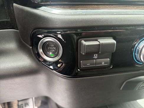 Used 2025 GMC Sierra 2500 SLE w/ SLE Convenience Package AWD/4WD image 15