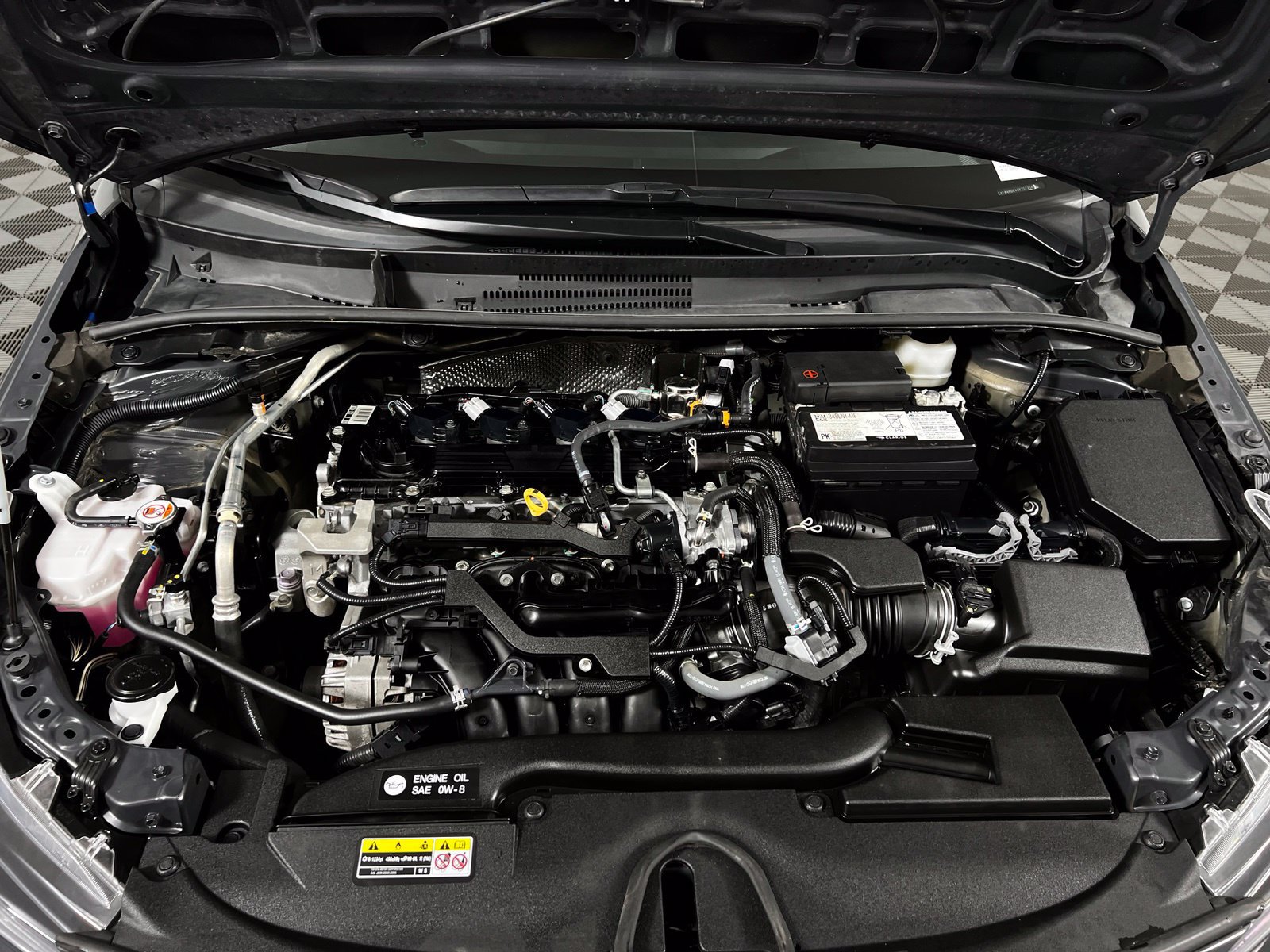 Used 2025 Toyota Corolla LE FWD image 9
