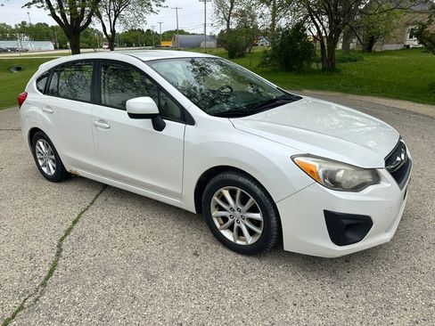 Used 2013 Subaru Impreza 2.0i Premium w/ All-Weather Pkg AWD/4WD image 4