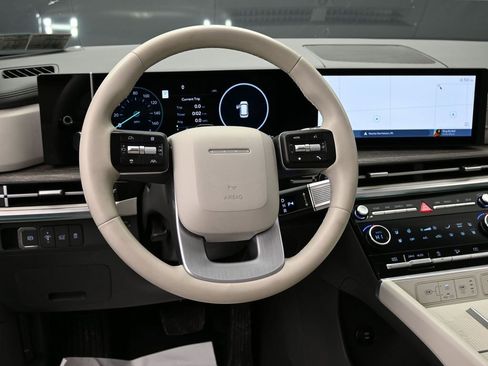 Used 2024 Hyundai Santa Fe Limited image 33