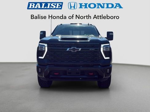Used 2025 Chevrolet Silverado 2500 ZR2 w/ Technology Package AWD/4WD image 8