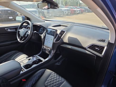 Used 2024 Ford Edge Titanium w/ Equipment Group 301A AWD/4WD image 12