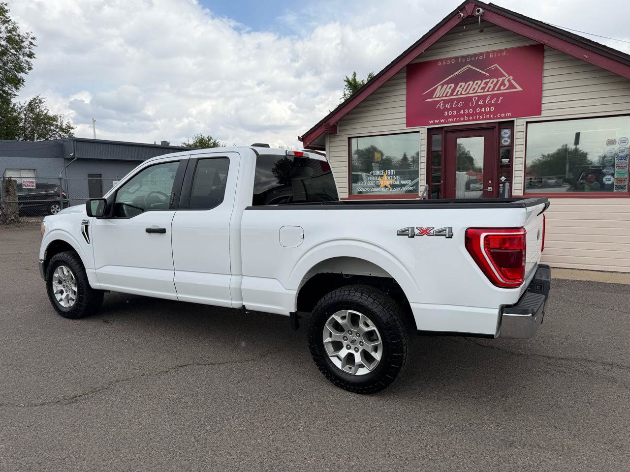 Used 2022 Ford F150 XLT w/ Equipment Group 301A Mid AWD/4WD image 6