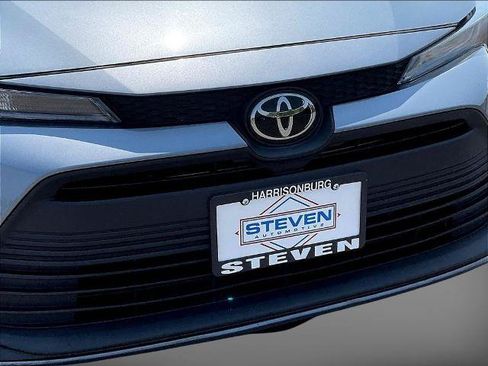 Used 2024 Toyota Corolla LE FWD image 32