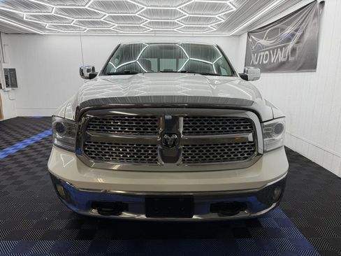 Used 2017 RAM 1500 Laramie w/ Convenience Group AWD/4WD image 4