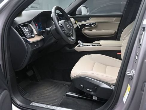Certified 2026 Volvo XC90 T8 Core w/ Protection Package Premier AWD/4WD image 17