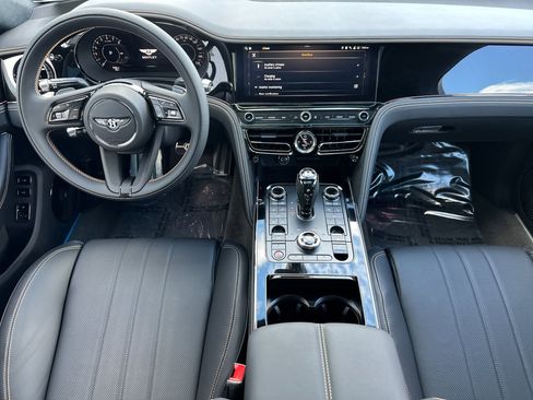 New 2025 Bentley Flying Spur Plug-In Hybrid image 4