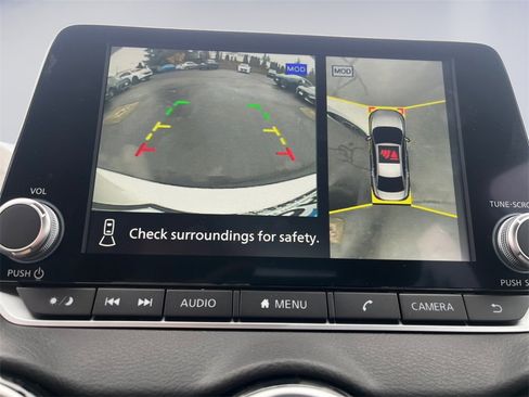 New 2025 Nissan Sentra SR w/ SR Premium Package image 14