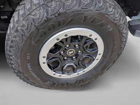 Used 2023 Ford Bronco Outer Banks w/ Sasquatch Package image 21