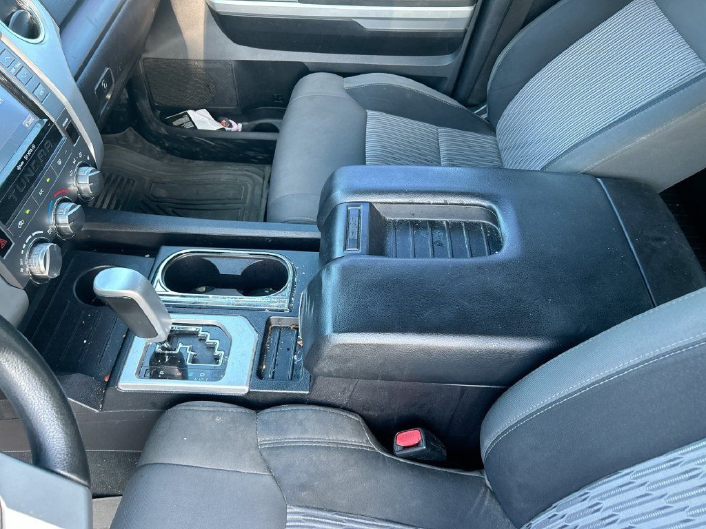 Used 2016 Toyota Tundra SR5 w/ SR5 Upgrade Package RWD image 27
