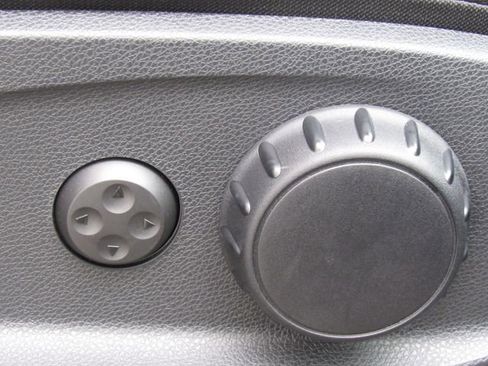 Used 2025 Mercedes-Benz Sprinter 2500 image 17