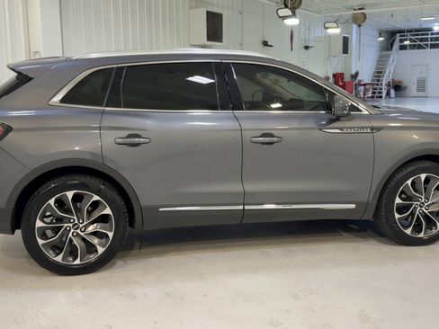 Used 2022 Lincoln Nautilus Reserve w/ Equipment Group 201A image 2