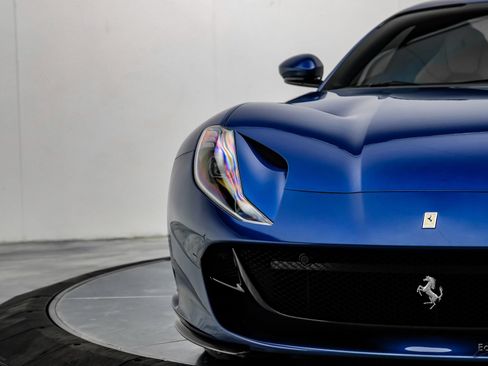 Used 2022 Ferrari 812 GTS RWD image 39