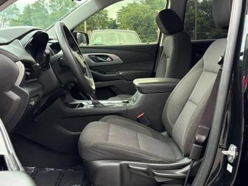 Used 2019 Chevrolet Traverse LS FWD image 10
