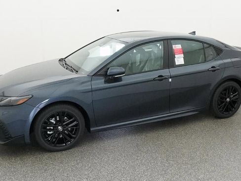 New 2026 Toyota Camry SE FWD image 2
