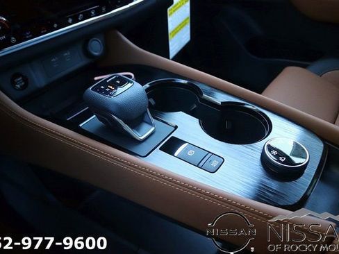 New 2026 Nissan Rogue Platinum w/ Platinum Premium Package AWD/4WD image 20