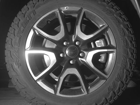 Used 2025 Jeep Compass Trailhawk AWD/4WD image 13