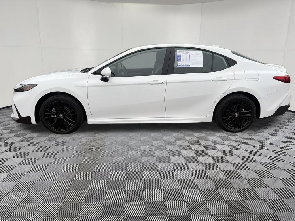 Used 2026 Toyota Camry SE w/ Convenience Package AWD/4WD image 5