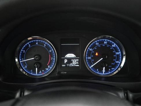Used 2018 Toyota Corolla LE FWD image 22