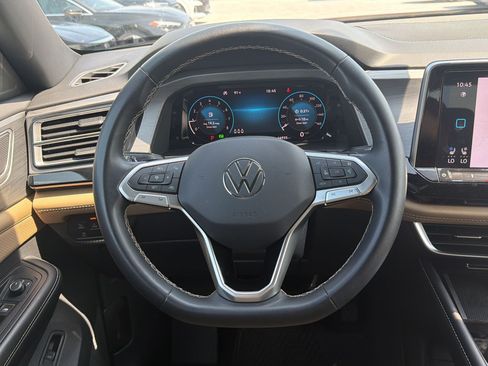 Used 2024 Volkswagen Atlas Cross Sport SE FWD image 11