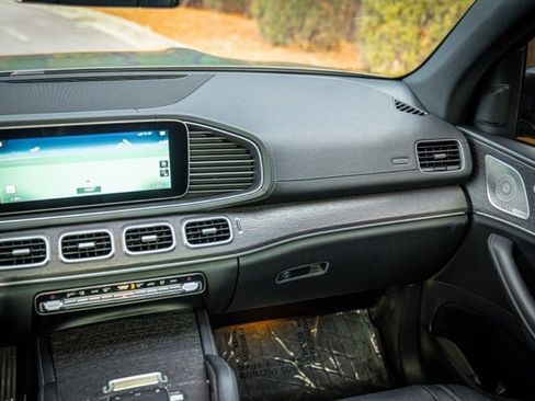 Used 2022 Mercedes-Benz GLS 450 4MATIC image 35