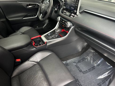 Used 2020 Toyota RAV4 TRD Off-Road w/ TRD Off-Road Weather Package AWD/4WD image 15