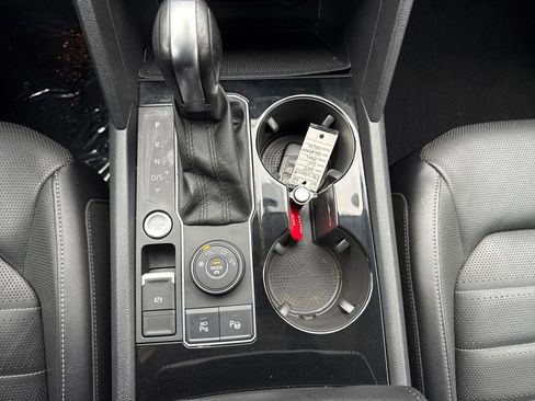 Used 2019 Volkswagen Atlas SEL Premium image 21