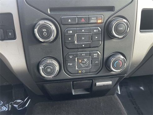 Used 2014 Ford F150 XLT w/ Equipment Group 302A Luxury image 19