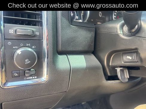 Used 2018 RAM 1500 Laramie w/ Convenience Group AWD/4WD image 13
