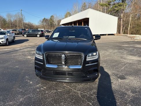 Used 2020 Lincoln Navigator Reserve w/ Equipment Group 208A Reserve image 8