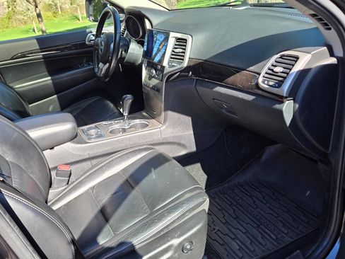 Used 2012 Jeep Grand Cherokee Laredo image 13