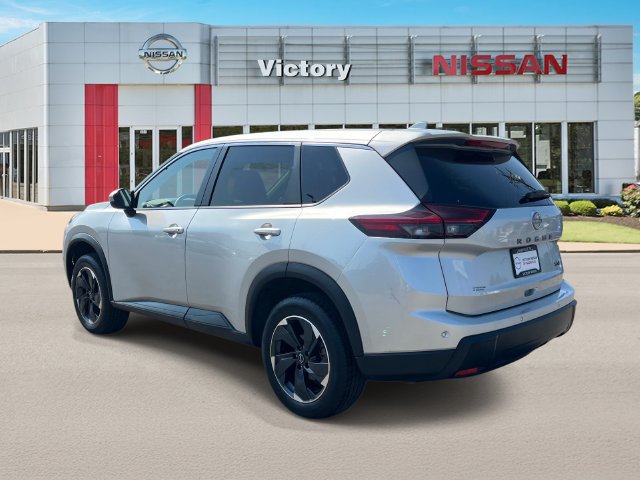 Used 2024 Nissan Rogue SV FWD image 6