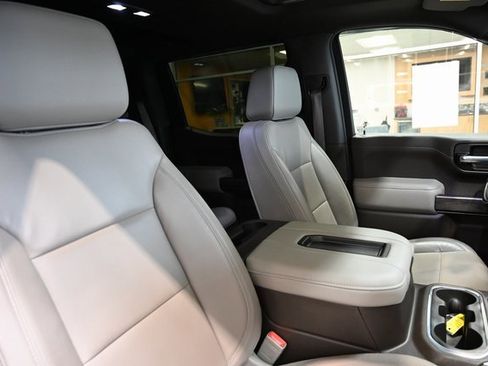 Used 2020 Chevrolet Silverado 1500 LTZ w/ LTZ Premium Package image 9