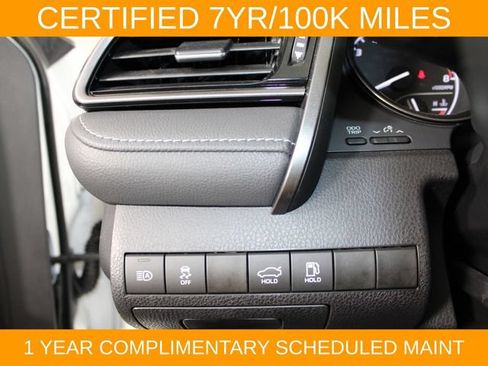 Used 2023 Toyota Camry SE FWD image 17