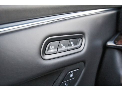 Used 2022 Cadillac Escalade Sport Platinum w/ LPO, ONYX Package image 21