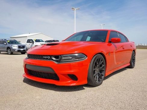 Used 2019 Dodge Charger SRT Hellcat w/ Navigation & Travel Group RWD image 3