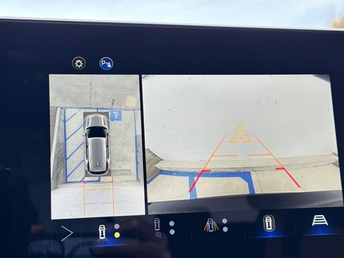 New 2025 Chevrolet Equinox ACTIV w/ Safety and Technology Package image 20