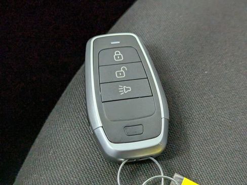 Used 2020 GMC Terrain SLE image 21